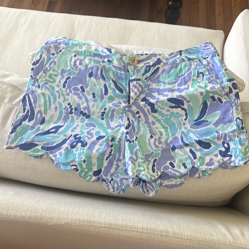 Lilly Pulitzer Buttercup Short. Size 8